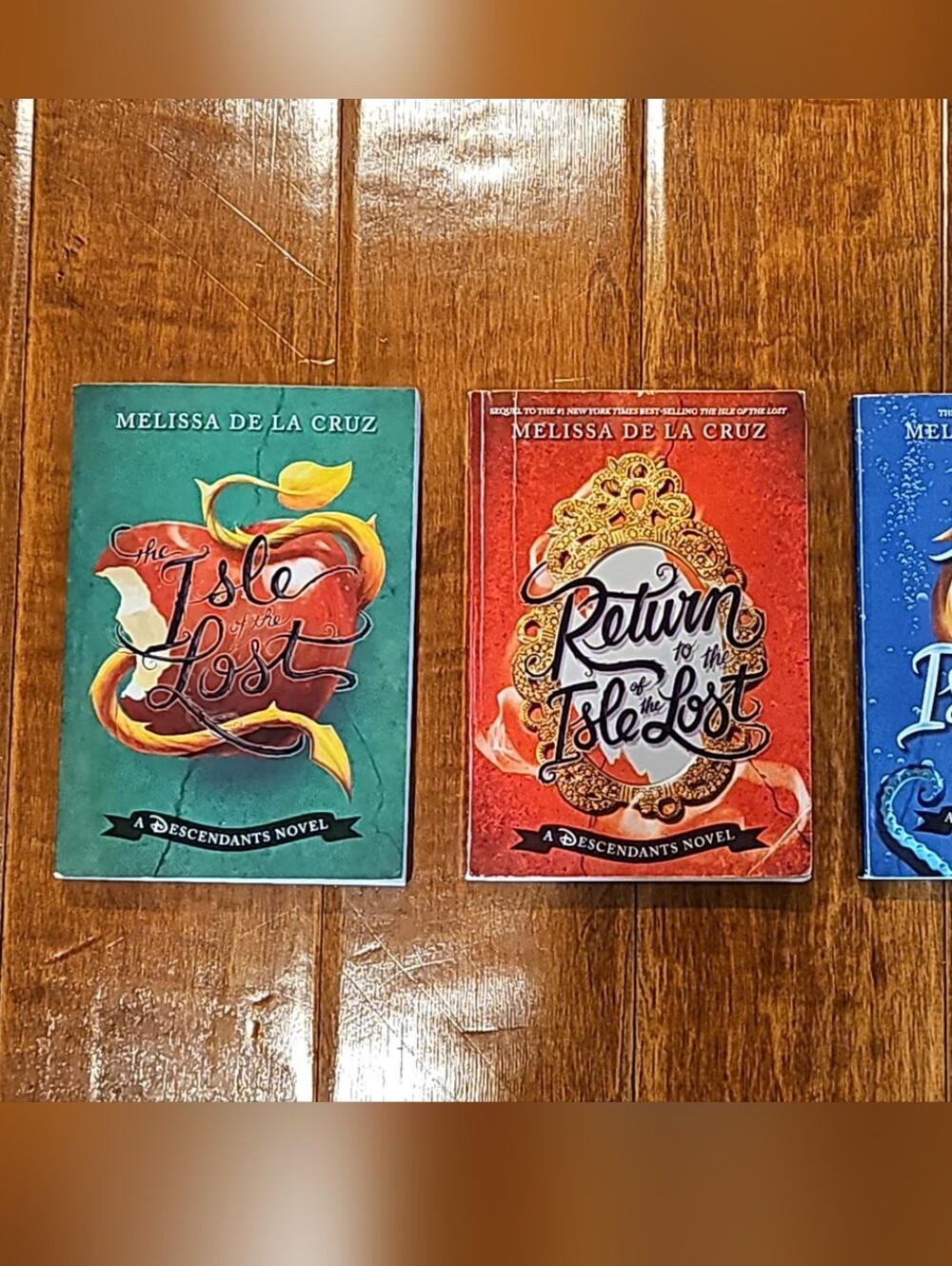 Disney Descendants Novels - Set Of 3 Books